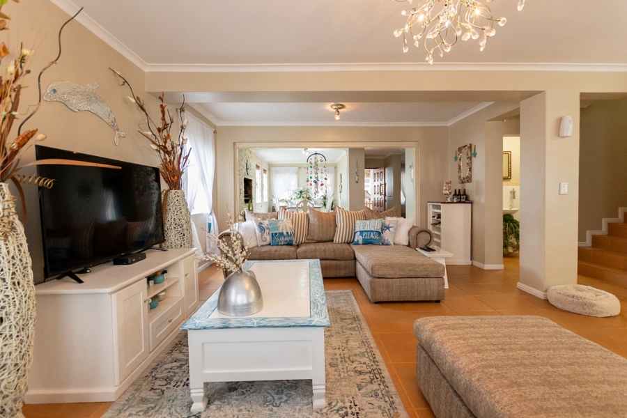 3 Bedroom Property for Sale in Waterfront Western Cape